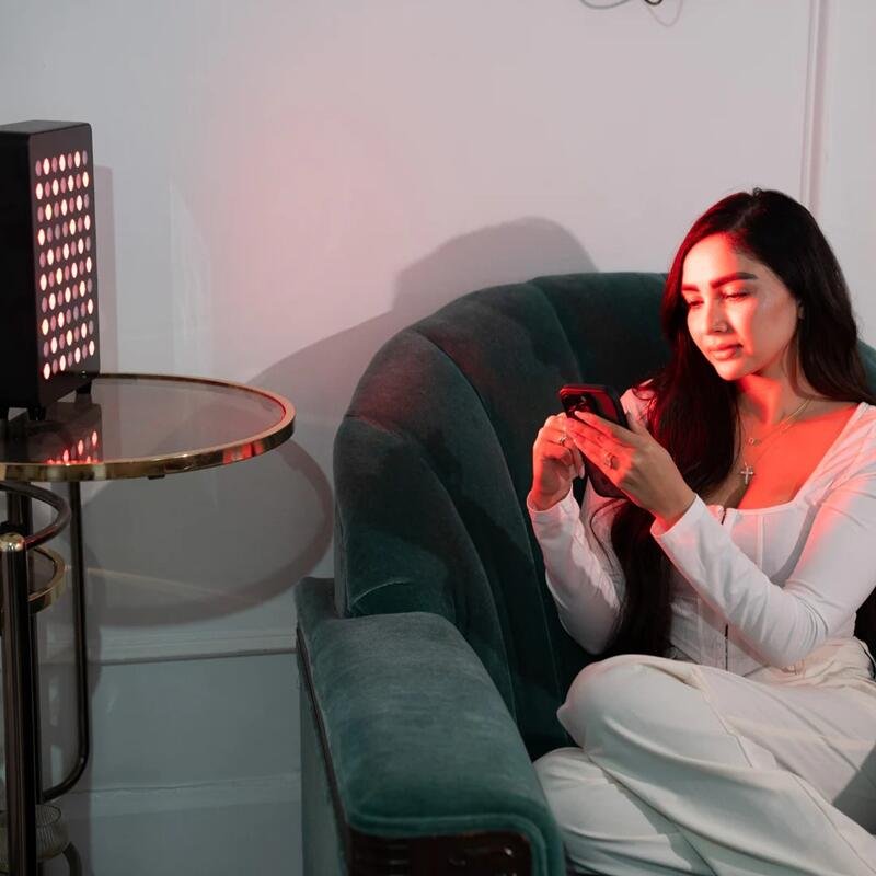 Compact red light therapy panel for home