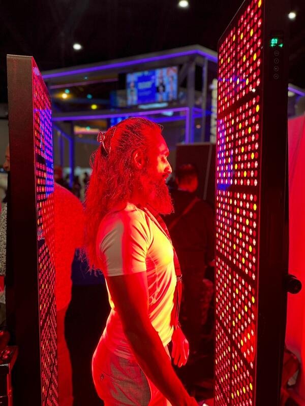 Full body red light therapy panel for sauna