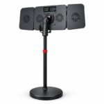 Black three-panel work light on stand-6